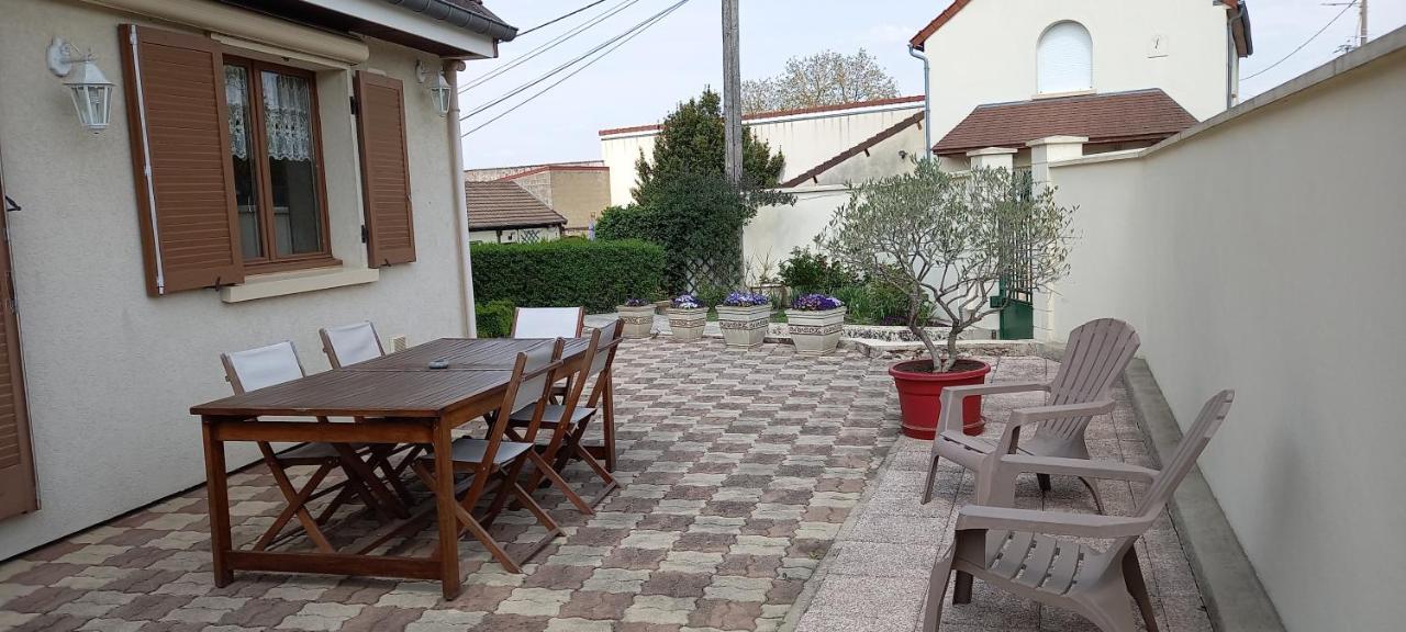 Gite Du Bel Air Festigny  Bagian luar foto